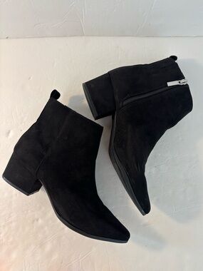 A NEW DAY Black Faux Suede Ankle Booties Size 7